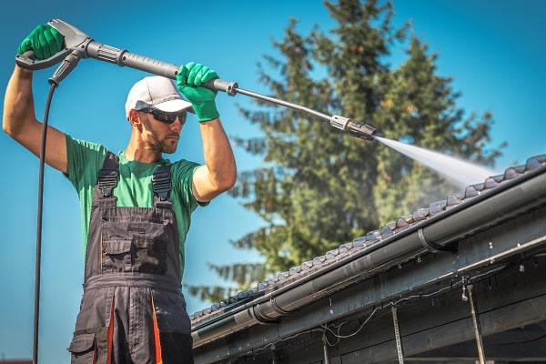 Professional-gutter-cleaning-Bromley-Cross.jpeg
